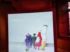 -Nathalie Djurberg与Hans Berg“牛皮纸包裹的月亮”-Prada荣宅当季展览