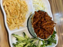 -合合春饼·酱骨·东北菜(潘家园店)