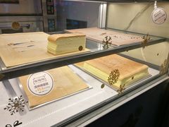 面包甜点陈列柜-台拾记古早味现烤蛋糕(新世界花苑店)