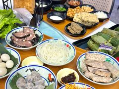 -刘姐啤酒鱼民族演艺餐厅(西街总店)