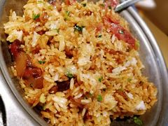 腊肠煲仔饭-洪氏嗨捞·广东猪肚鸡·椰子鸡火锅(西咸万象城店)