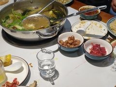 -乡土黄·鲜牛肉火锅·小龙虾(兴业街店)