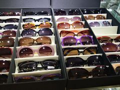 -潘多拉眼镜·蔡司依视路明月(潘家园店)