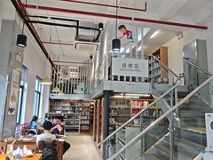 -上海市虹口区图书馆(曲阳分馆)