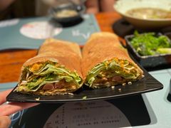 -八月美食小馆(银泰城总店)