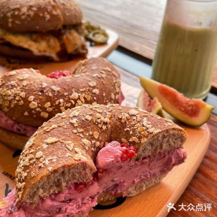 🥯贝果星人快🐛这一抹粉红也太少女了吧!好恰又好看