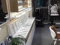 -视野联行眼镜·蔡司·控优点授权(长白万象汇店)