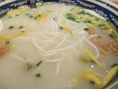 -新世界·过桥米线宴