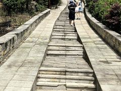 -高荡千年布依古寨旅游景区