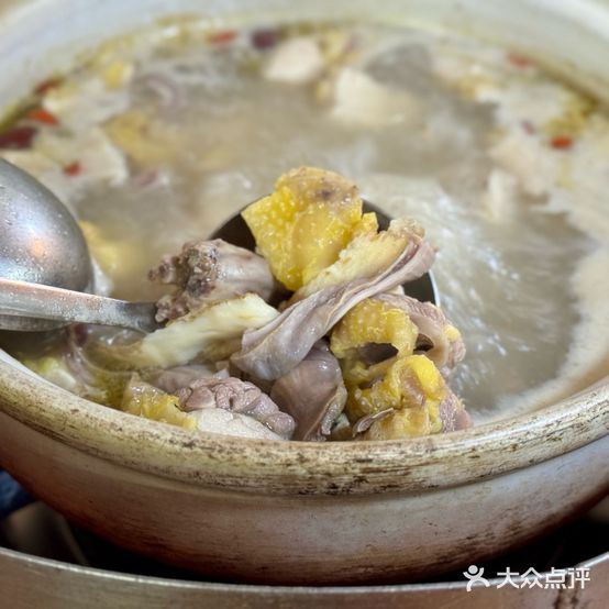 金三宝猪肚鸡(正华商务中心店)
