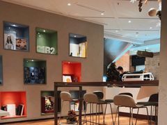 -潮一不贰·法式甜品·生日蛋糕·西式简餐(外滩店)