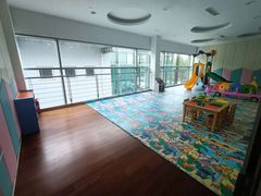 -河北盛世之星奔驰4S店(赵佗公园店)