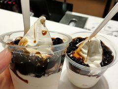 冲绳黑糖珍珠酱圣代-肯德基(中纬店)