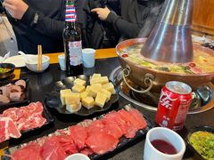 -果松木炭酸菜铜火锅·外婆参鸡汤