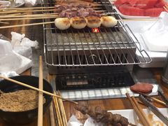-哈尔滨小酒馆·鲜肉现穿自助烧烤(康新花园店)