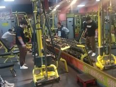 -英特健身俱乐部