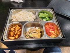-上德宝骏宝马5S店