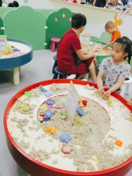 -莫莉幻想儿童乐园(郑州丹尼斯三天地店)