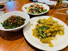 -黄泥岗·地道湖北菜(奥特莱斯店)