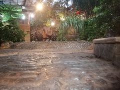 -蜜蜂园花园餐厅