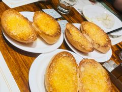 奶油豬仔包-翠华餐厅(百老汇店)