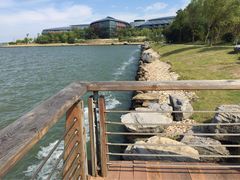 -上海滴水湖皇冠假日酒店