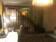 -河南中州皇冠假日酒店