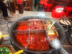 -周小明火锅(黑金冠社区店)