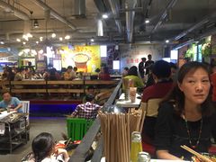 大堂-钢管厂歆瑞源油卤串串香(春熙路太古里店)