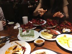 -四海一家自助餐(益田假日广场店)