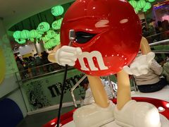 -m豆巧克力世界(上海世茂广场店)