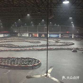 你就有机会把你的名字写上这个挑战牌上