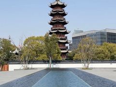 -龙华寺