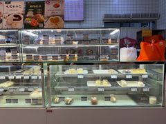 -白玉兰食品甜凤店(合生汇店)