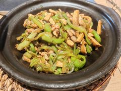 -川堂风·跷脚牛肉·乐山爆炒(宝山日月光店)