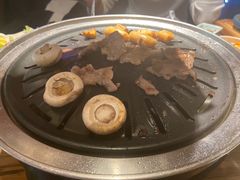 -明洞阿姨·韩式酱蟹烤肉·创意料理(三元桥店)