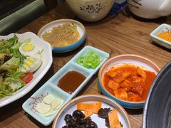 -明洞阿姨·韩式酱蟹烤肉·创意料理(三元桥店)