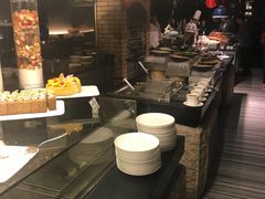 -唐拉雅秀酒店-西锦汇空中BBQ·思创餐厅