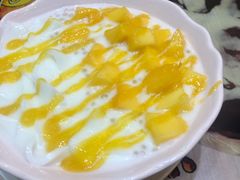芒果捞河-甜心妈妈·榴莲星级糖水(北京路总店)
