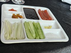 酥香嫩果木烤鸭-正德楼果木烤鸭·渔家菜(东港店)