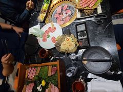 -山川小町·极番烧肉(新地假日广场店)