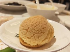 凤梨奶酪泡芙-彩丰楼中餐厅(深圳国际会展中心洲际酒店)