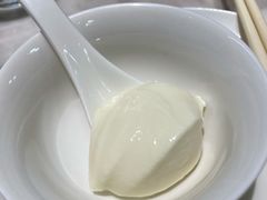 老香港鲜奶冻-香港百合居(LCM置汇旭辉广场店)