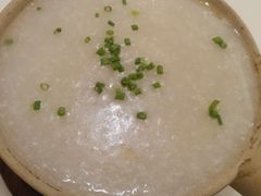 -新大咀港式茶餐厅(宝山万达店)