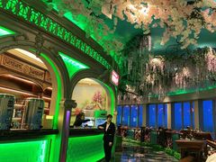 -魅力边城旋转餐厅