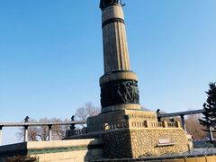 -人民防洪胜利纪念塔