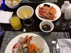 -浦东绿地铂骊酒店-POYA西餐厅(绿地东海岸国际广场店)