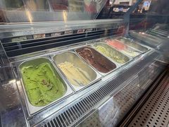 -极拉图·现制冰淇淋(大卫城店)