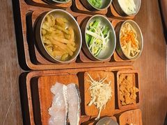 -银米·云南传统过桥米线(双廊黑金冠店)