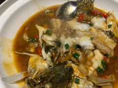 -忆江南·临江鱼馆